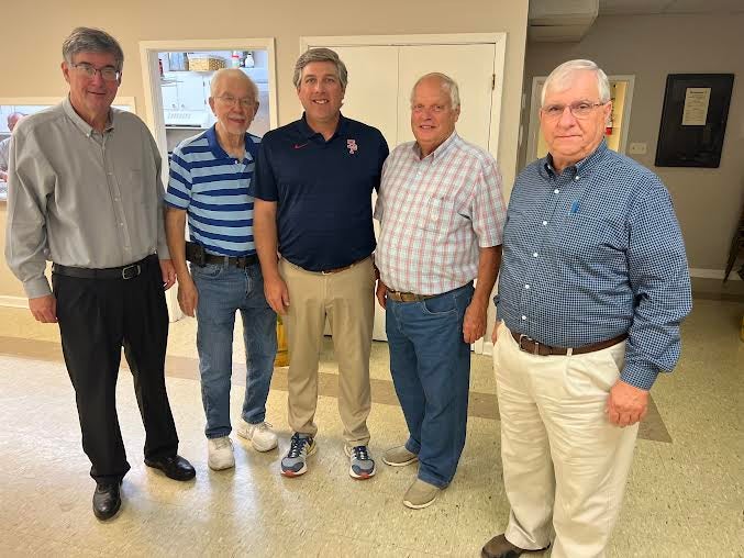 Coach Oakley welcomed by Exchange Club - The Panolian | The Panolian